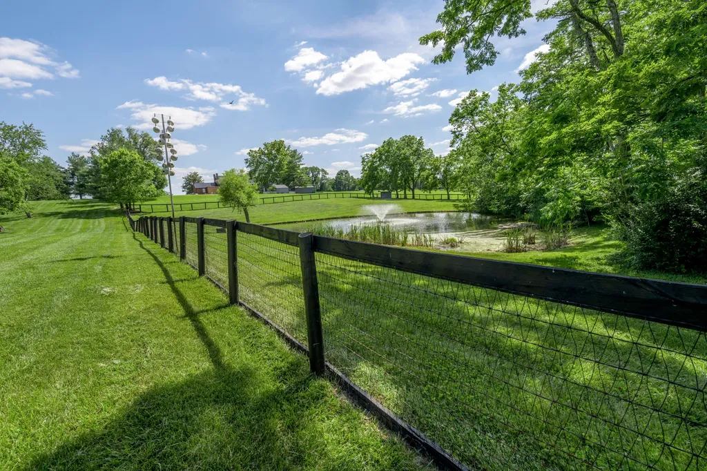 601 Delong Road Lexington KY 40515