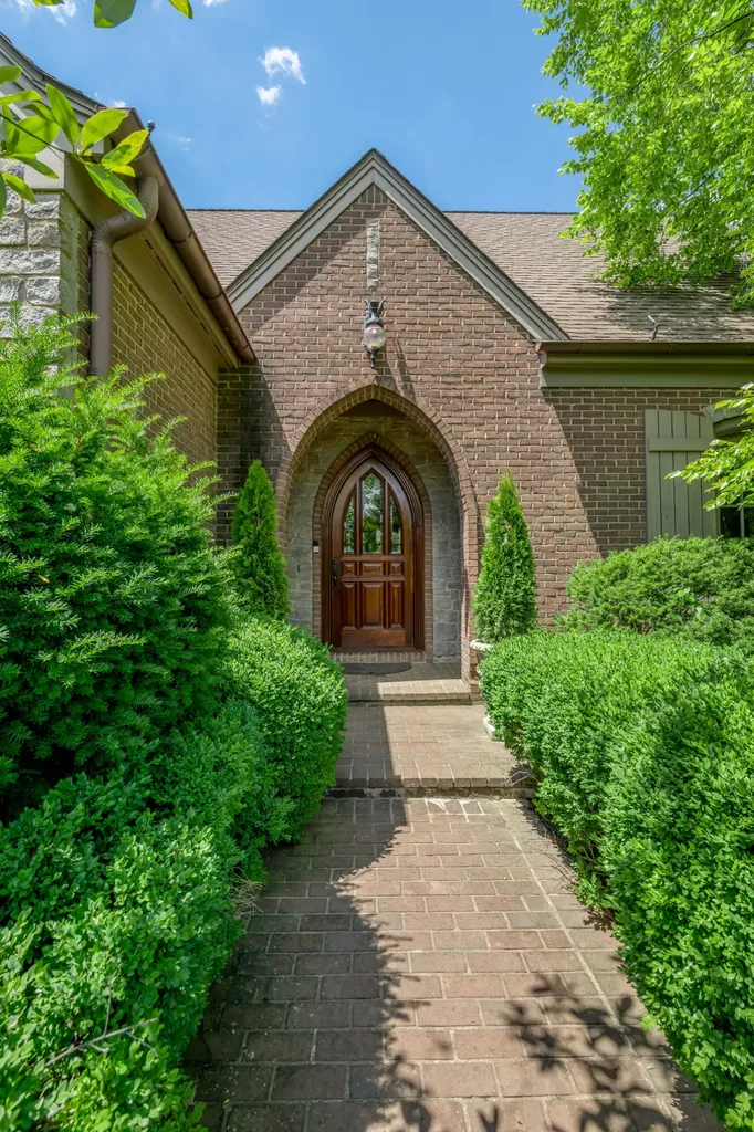 601 Delong Road Lexington KY 40515