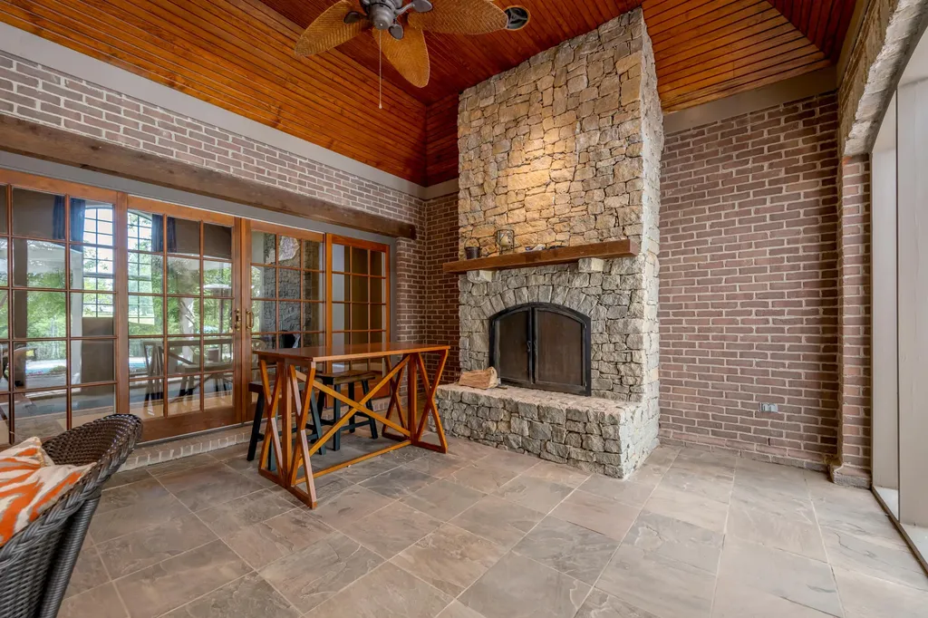 601 Delong Road Lexington KY 40515