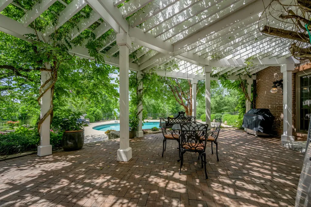 601 Delong Road Lexington KY 40515