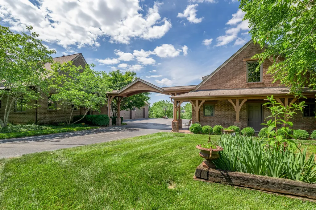 601 Delong Road Lexington KY 40515
