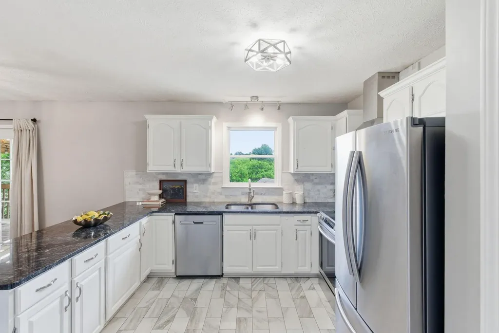 3628 Creel Court Lexington KY 40517