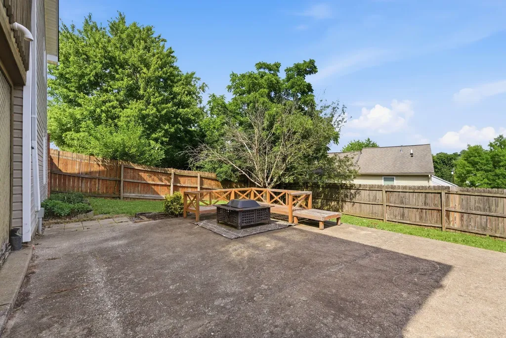 3628 Creel Court Lexington KY 40517