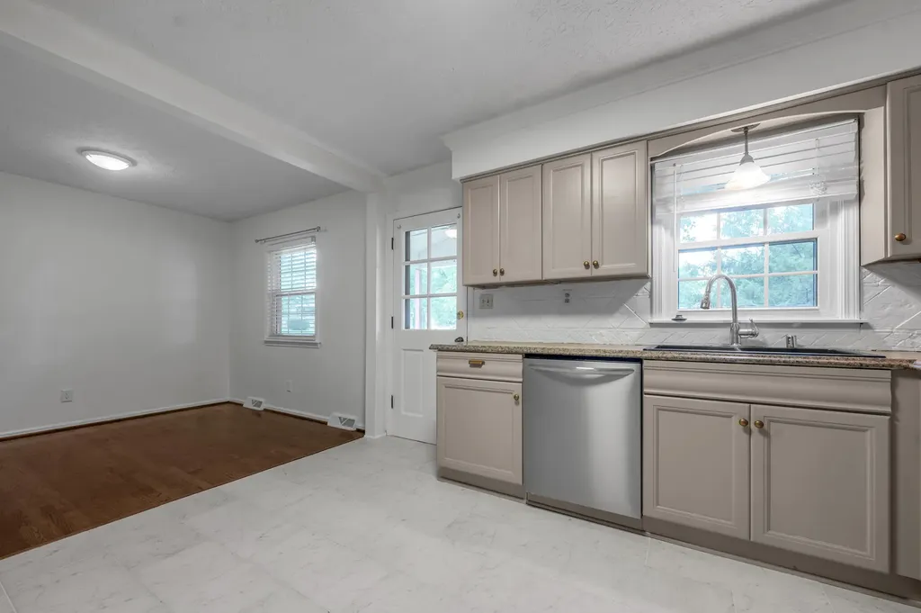 568 Merrimac Drive Lexington KY 40503