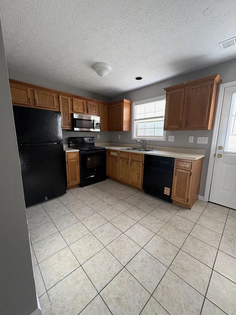 332 E Oak Street Nicholasville KY 40356
