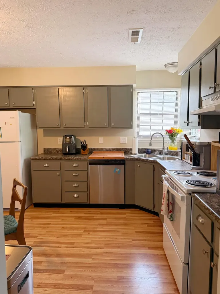 476 Channing Way Lexington KY 40517