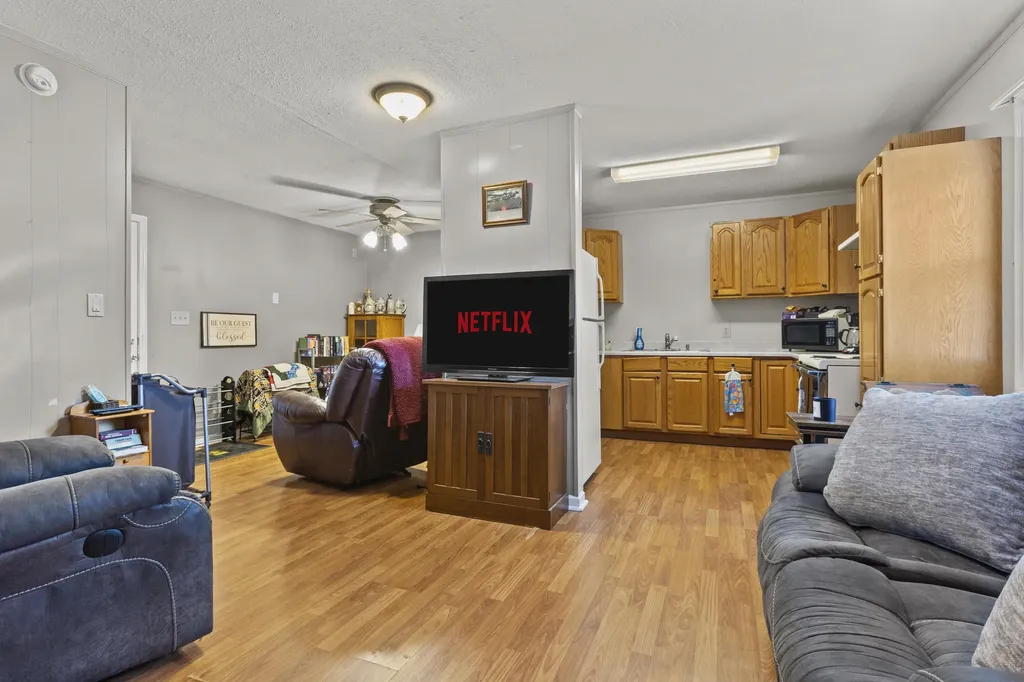 363 Douglas Avenue Versailles KY 40383