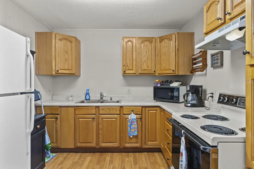363 Douglas Avenue Versailles KY 40383