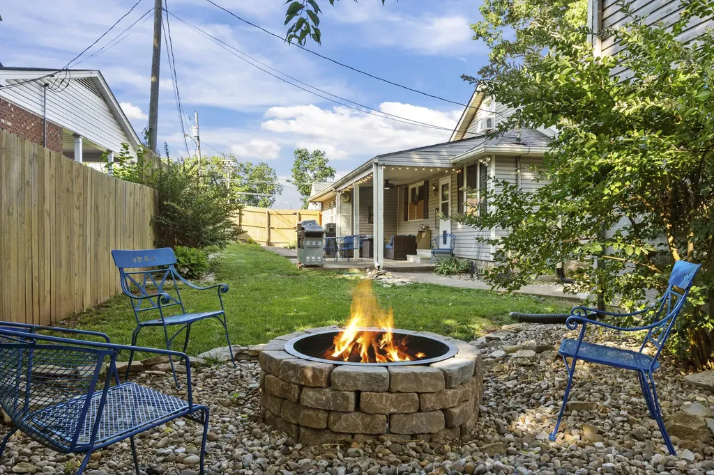 363 Douglas Avenue Versailles KY 40383