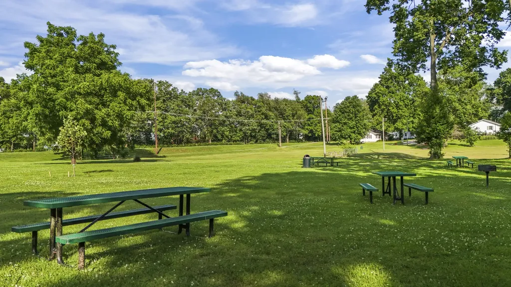 363 Douglas Avenue Versailles KY 40383