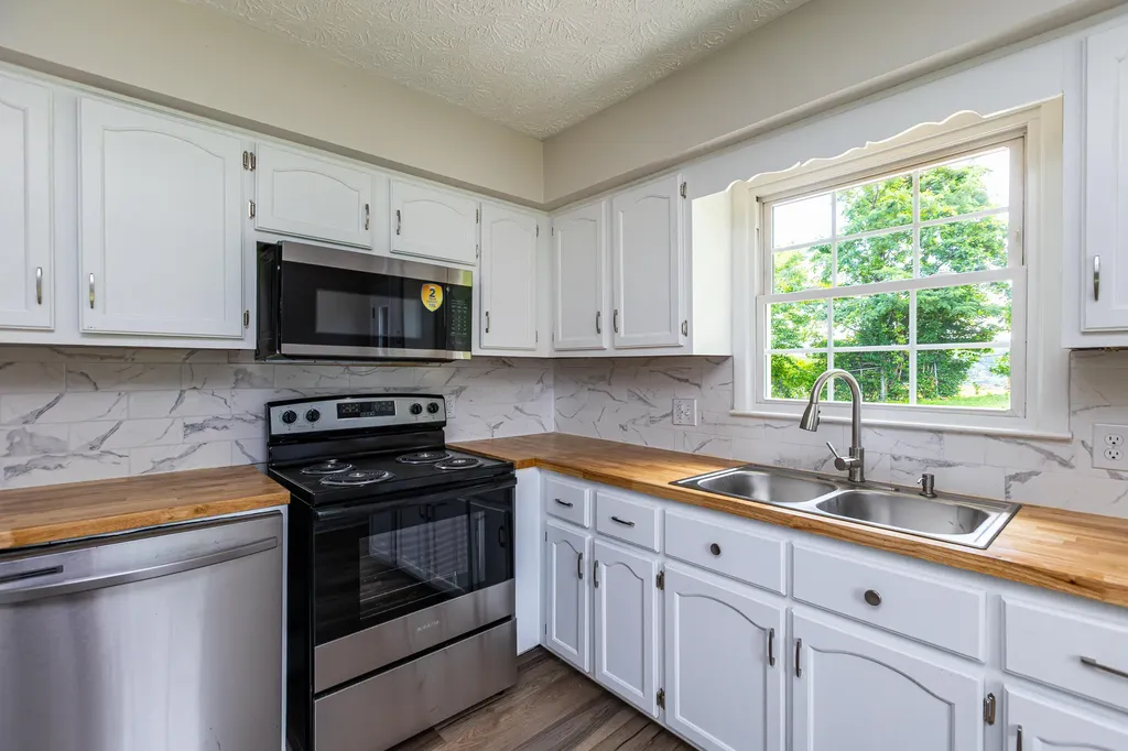 40 Hill Street Mt Vernon KY 40456