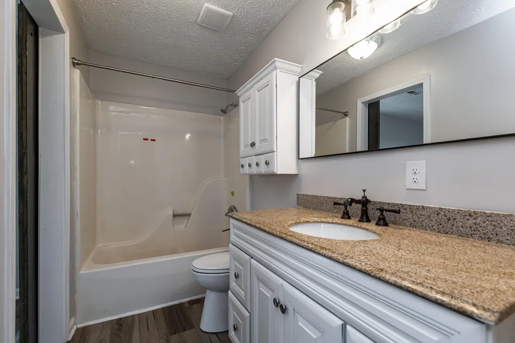 40 Hill Street Mt Vernon KY 40456