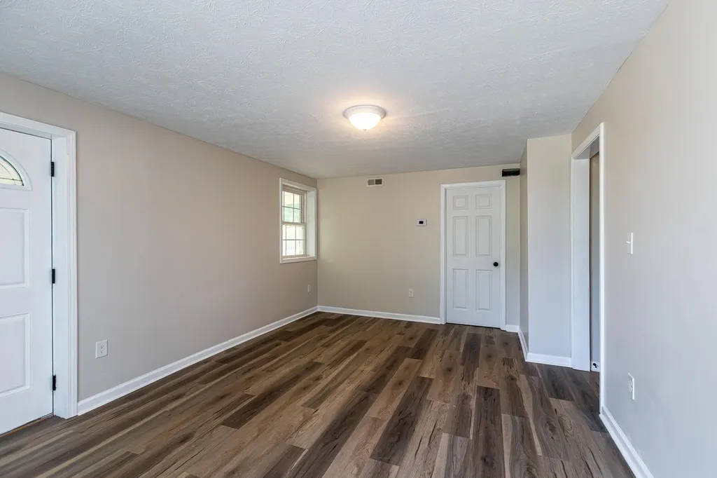 40 Hill Street Mt Vernon KY 40456