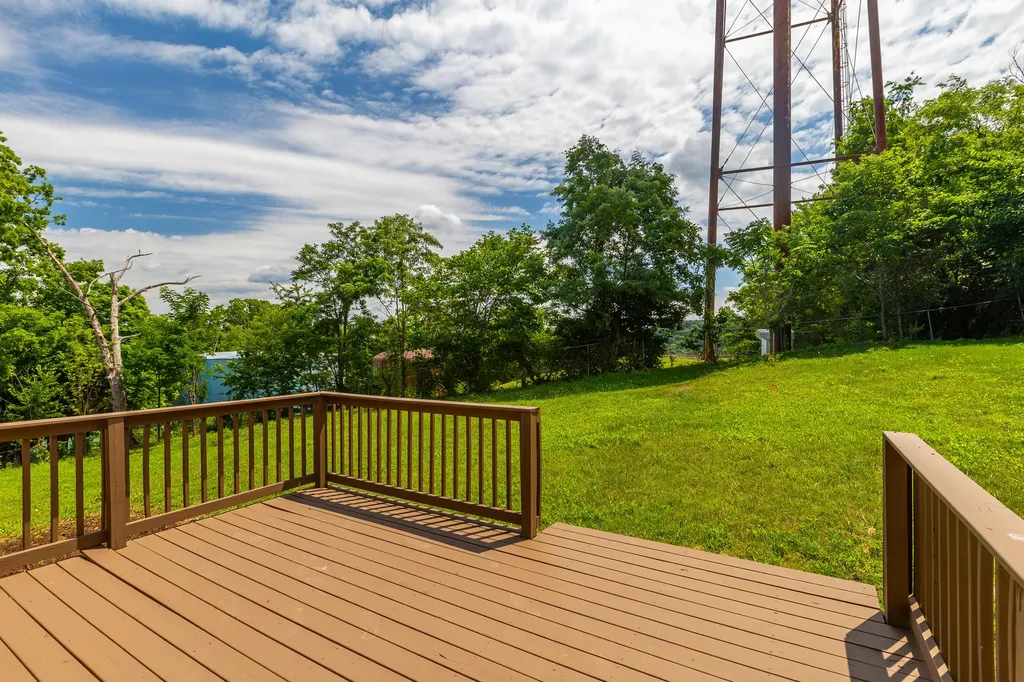 40 Hill Street Mt Vernon KY 40456