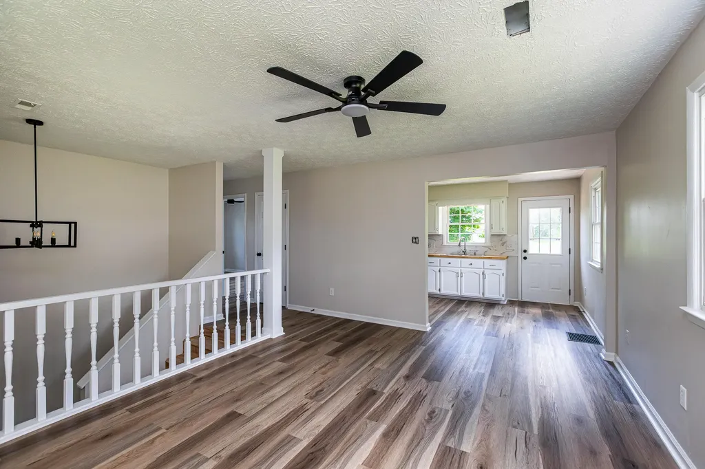 40 Hill Street Mt Vernon KY 40456