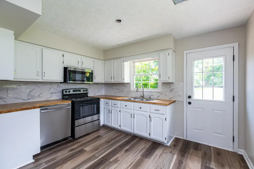 40 Hill Street Mt Vernon KY 40456