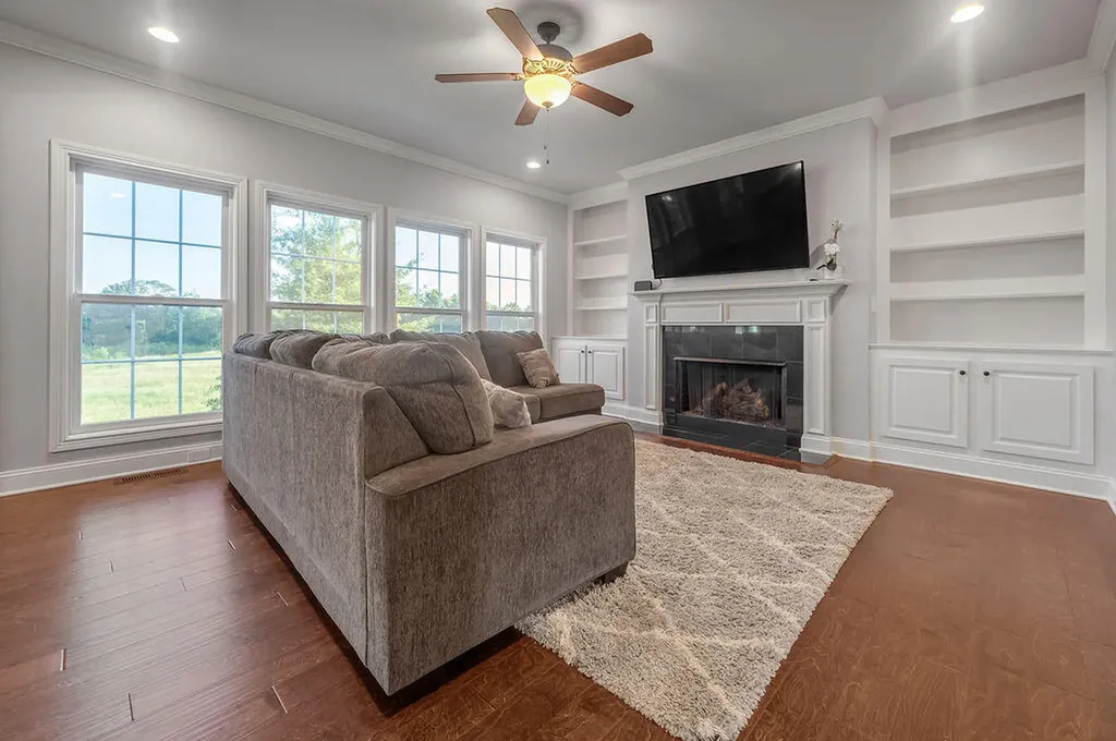209 Angliana Drive Nicholasville KY 40356