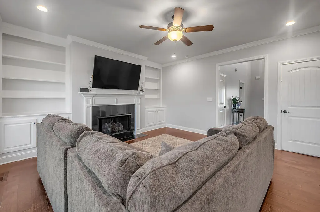 209 Angliana Drive Nicholasville KY 40356