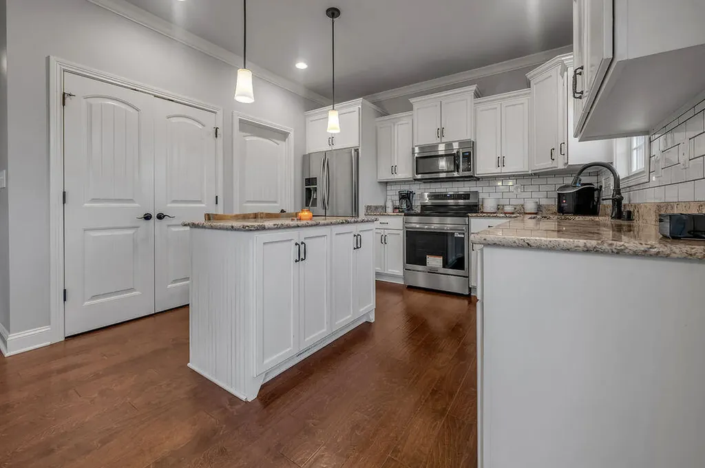 209 Angliana Drive Nicholasville KY 40356