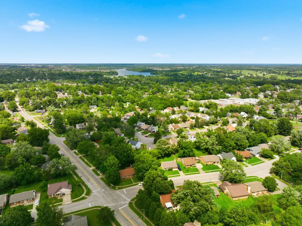 1617 Summerhill Drive Lexington KY 40515