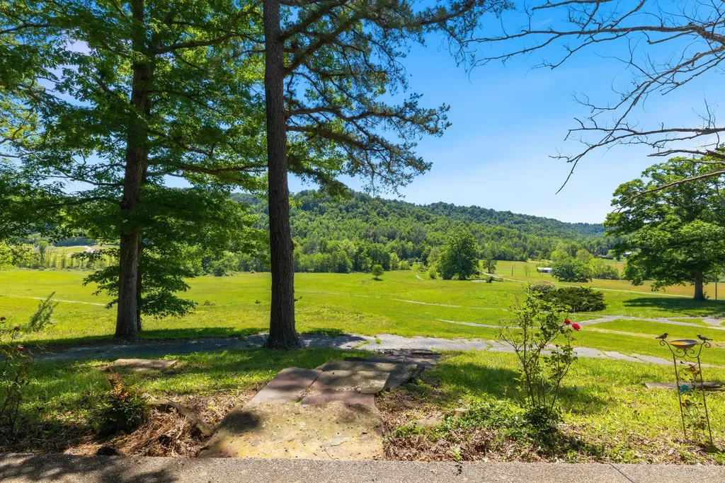 400 Clearfork Road Morehead KY 40351