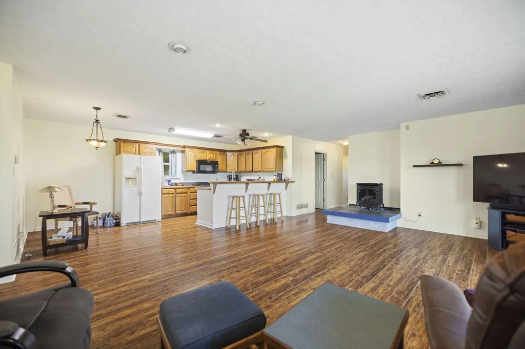 343 Blue Sky Lane Orlando KY 40460