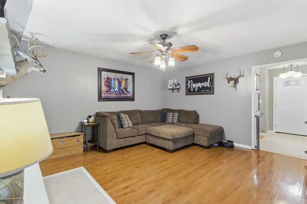 147 Meadowbrook Drive Frankfort KY 40601