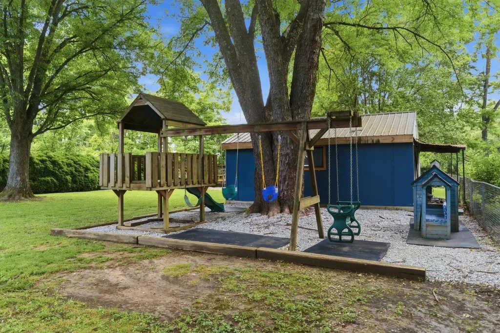 147 Meadowbrook Drive Frankfort KY 40601