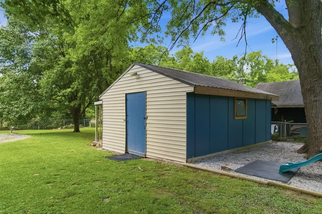 147 Meadowbrook Drive Frankfort KY 40601
