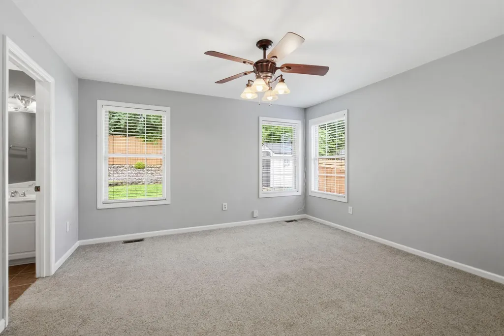 354 Reynolds Drive Richmond KY 40475