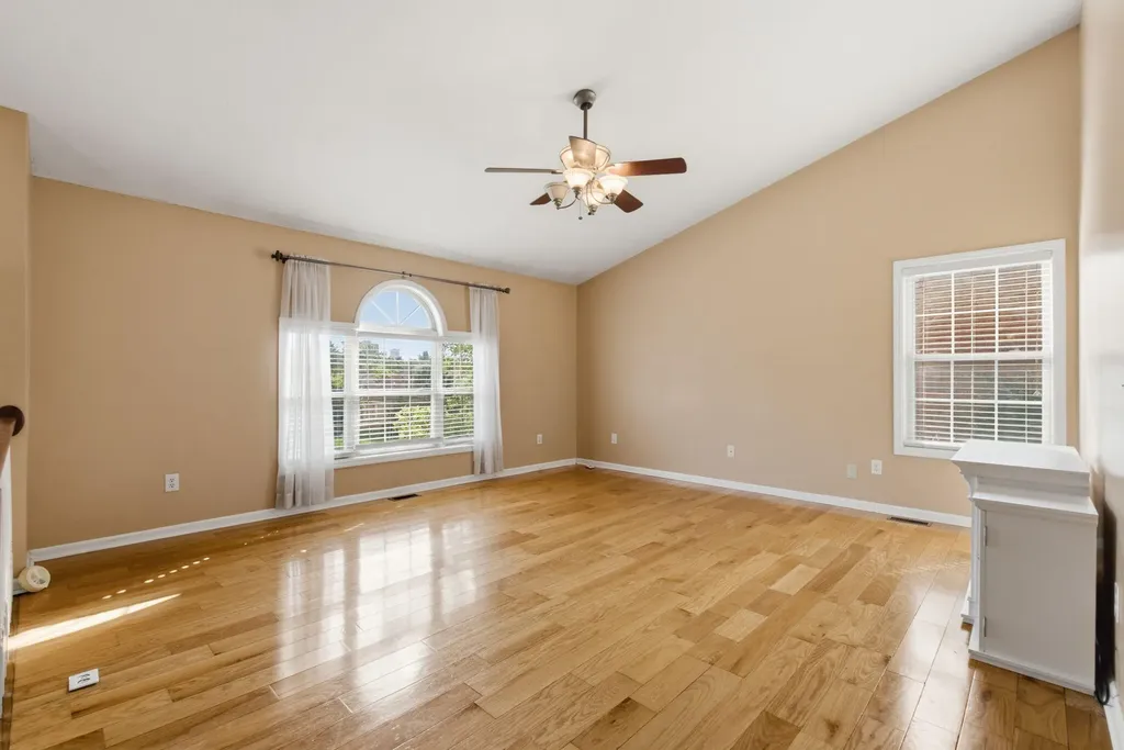 354 Reynolds Drive Richmond KY 40475
