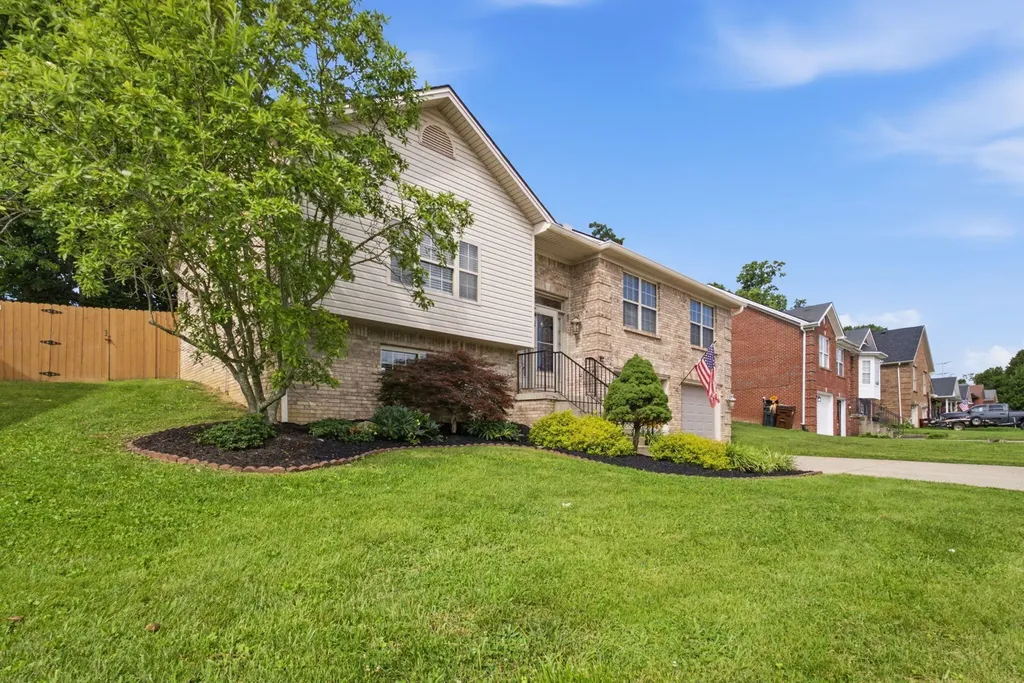 354 Reynolds Drive Richmond KY 40475