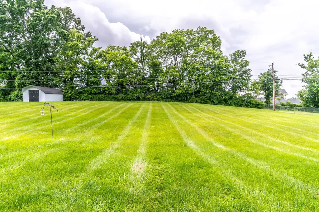 145 Country Estates Drive Paint Lick KY 40461