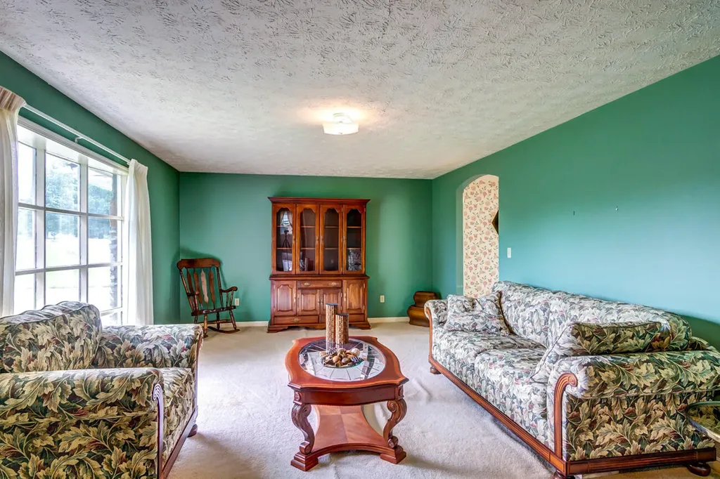 145 Country Estates Drive Paint Lick KY 40461