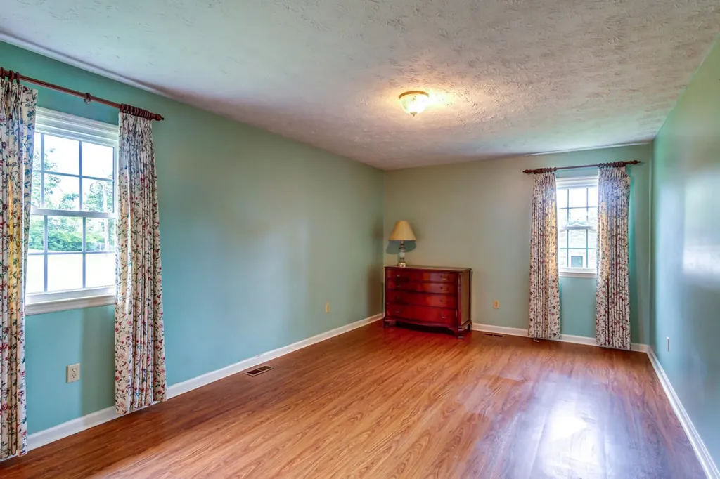 145 Country Estates Drive Paint Lick KY 40461