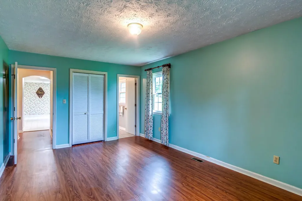 145 Country Estates Drive Paint Lick KY 40461