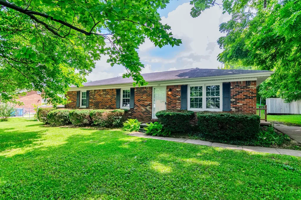 174 Fairview Avenue Lawrenceburg KY 40342