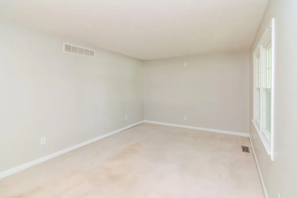 174 Fairview Avenue Lawrenceburg KY 40342