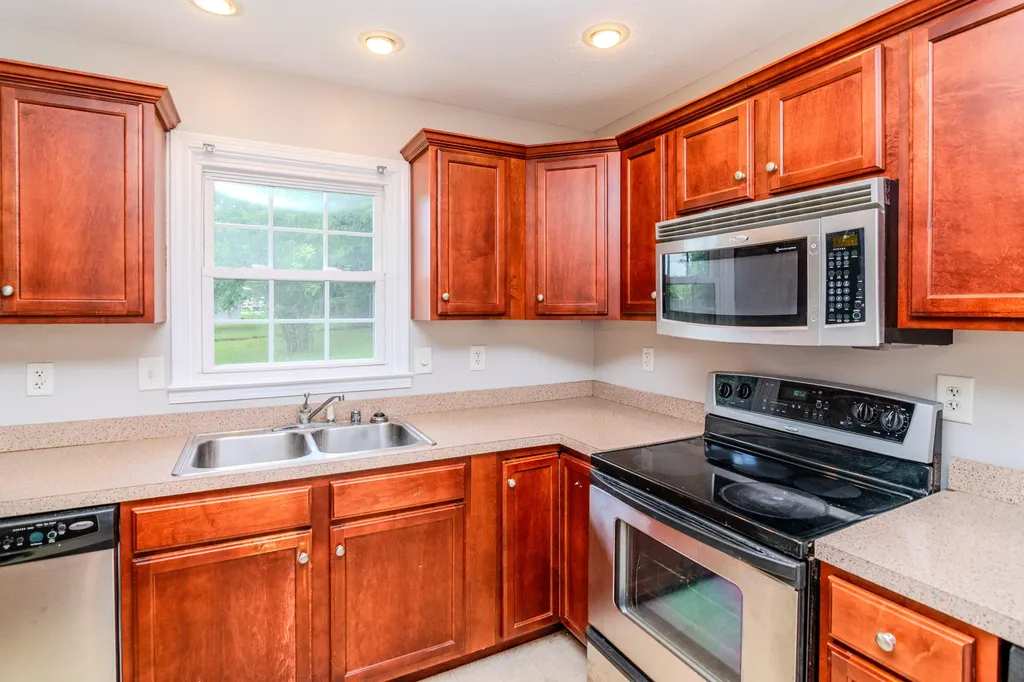 174 Fairview Avenue Lawrenceburg KY 40342