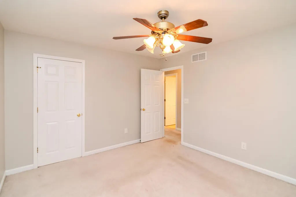 174 Fairview Avenue Lawrenceburg KY 40342