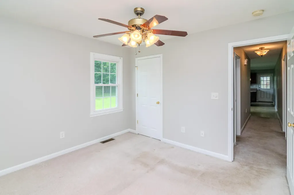 174 Fairview Avenue Lawrenceburg KY 40342