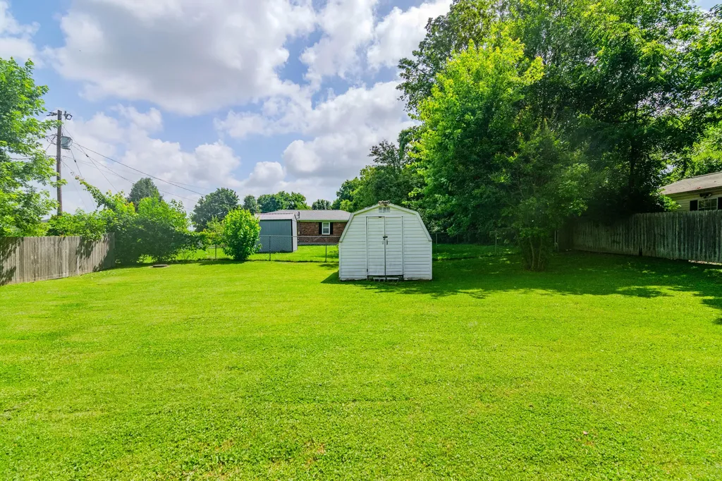 174 Fairview Avenue Lawrenceburg KY 40342