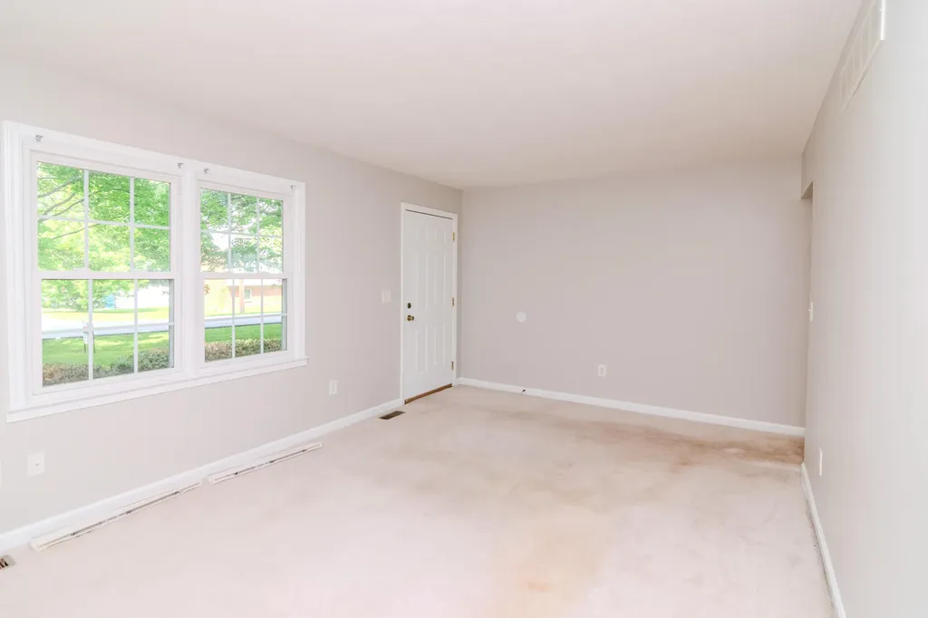 174 Fairview Avenue Lawrenceburg KY 40342
