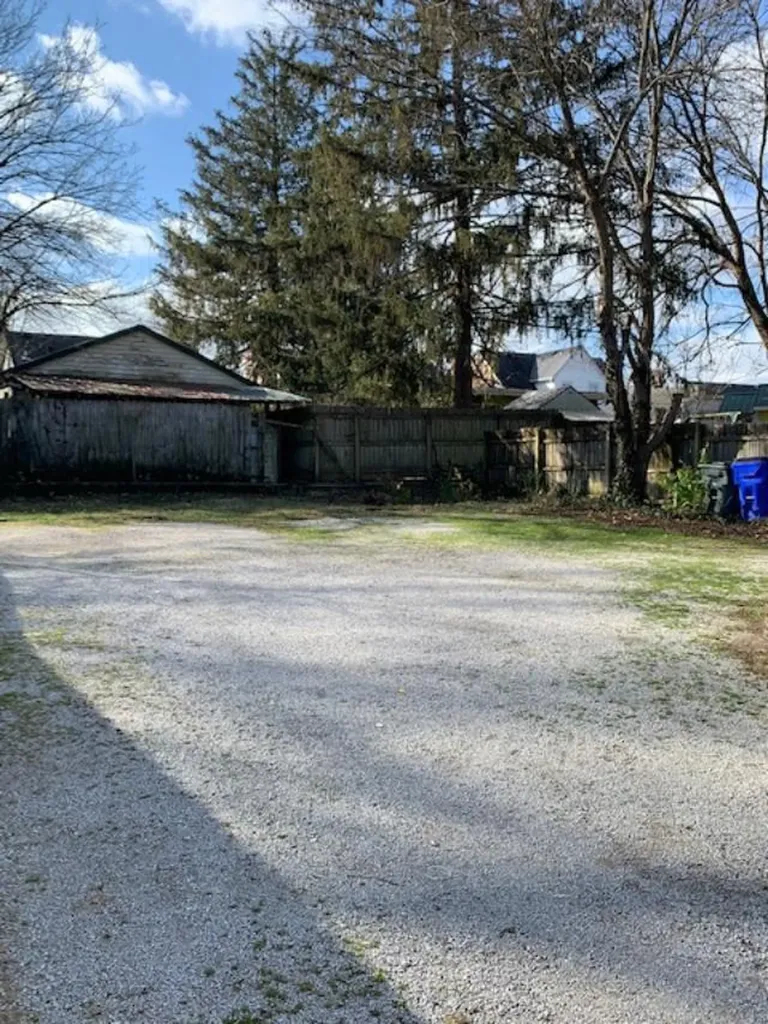 124 Penmoken Park Lexington KY 40503
