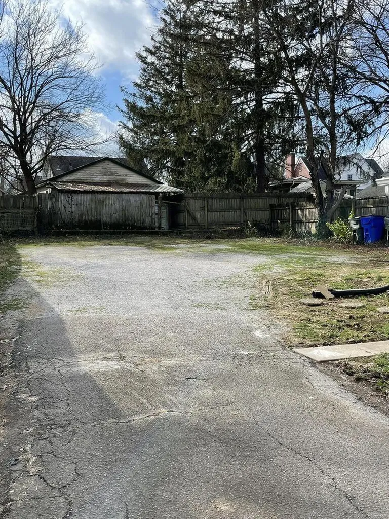 124 Penmoken Park Lexington KY 40503