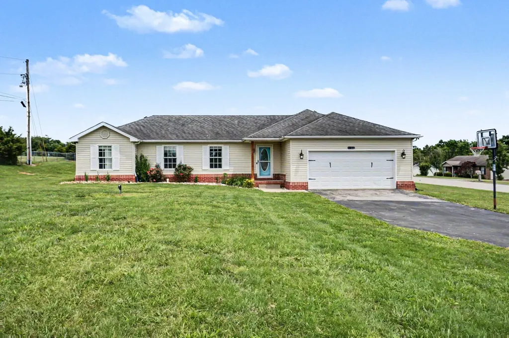 263 Creekwood Drive Berea KY 40403