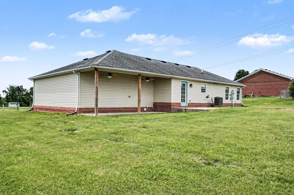 263 Creekwood Drive Berea KY 40403