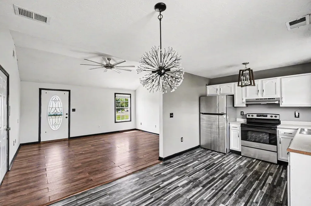 263 Creekwood Drive Berea KY 40403