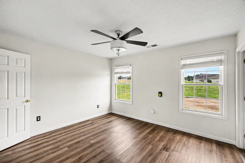 263 Creekwood Drive Berea KY 40403
