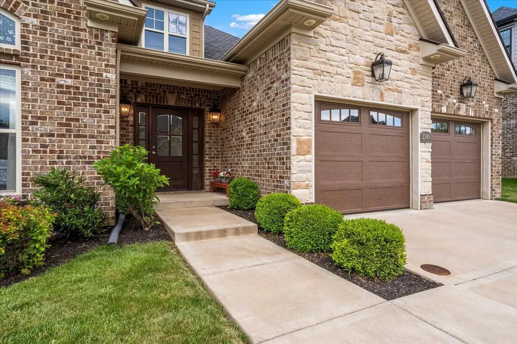 2340 Coroneo Lane Lexington KY 40509